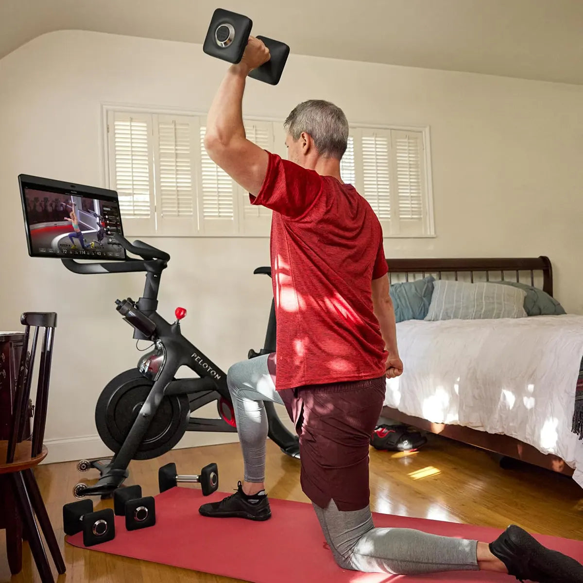 Peloton Indoor Bikes – Original Peloton Bike with Touchscreen & Auto Resistance