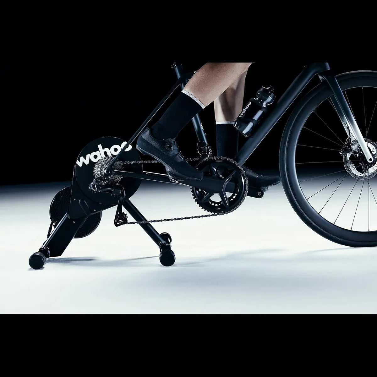 Wahoo Fitness KICKR Smart Trainer – Ultimate Indoor Cycling Experience